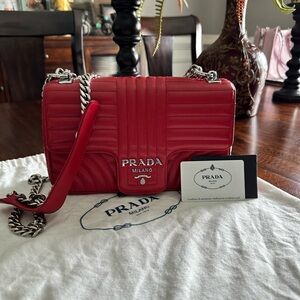 PRADA Soft Calf Diagramme Flap Fuoco Quilted Napa Calfskin in Red Crossbody EUC